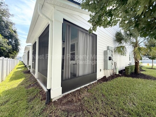 Building Photo - 14141 Backbarrier Rd