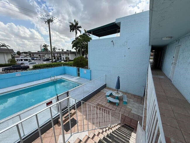 Building Photo - 4370 NW 11th St