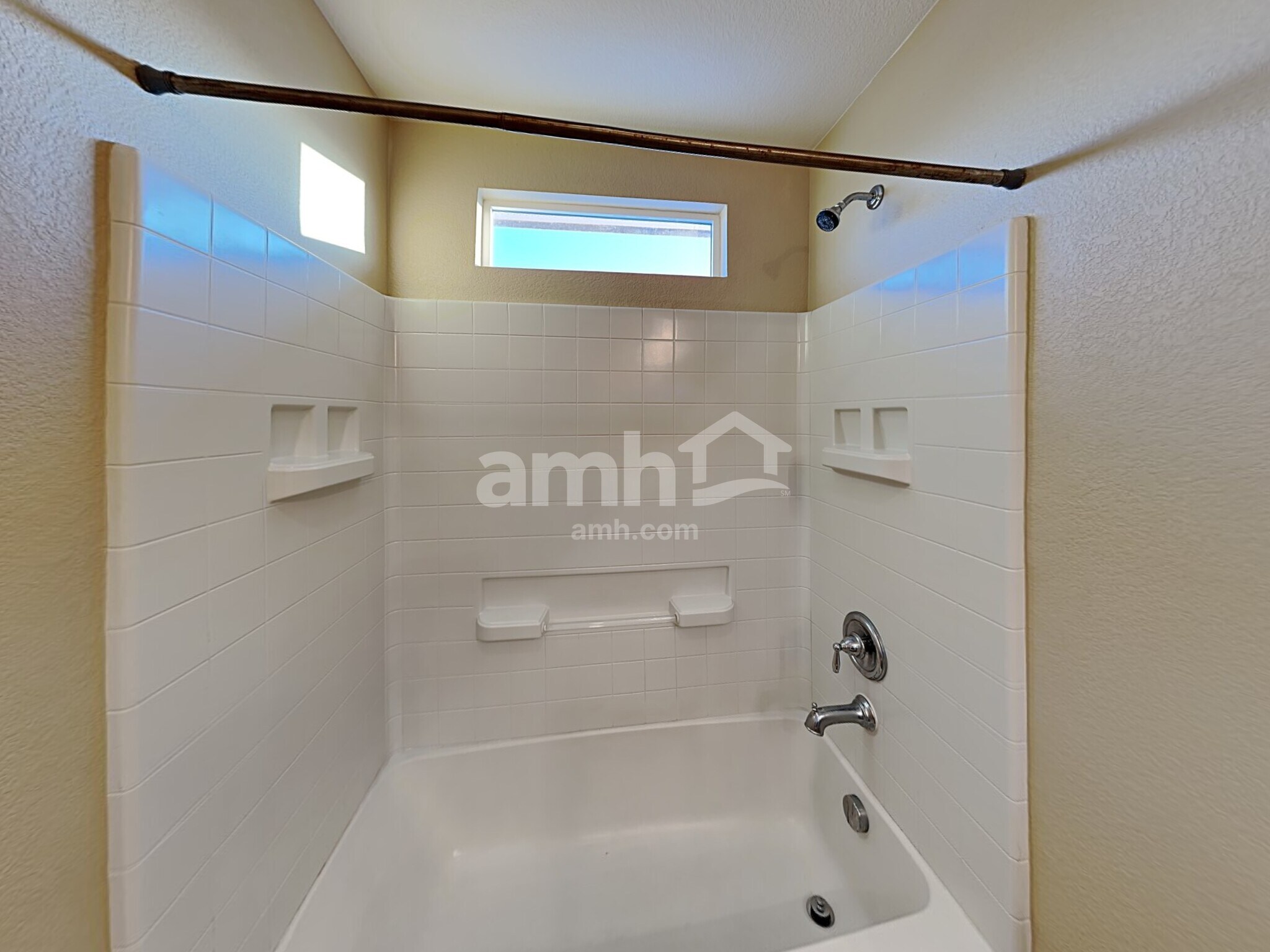 Building Photo - 16224 E 54th Ave