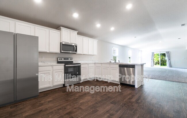 Building Photo - 15668 Strawberry Roan Ct