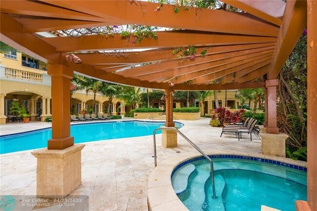 Building Photo - 16102 Emerald Estates Dr