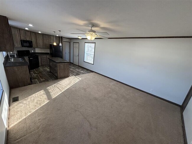 Building Photo - 73 Eisenhower St