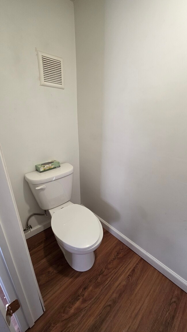 Building Photo - 23 North Rd