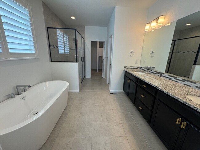 Building Photo - Luxury Living in Wolf Ranch | 6BD, 4BA and...