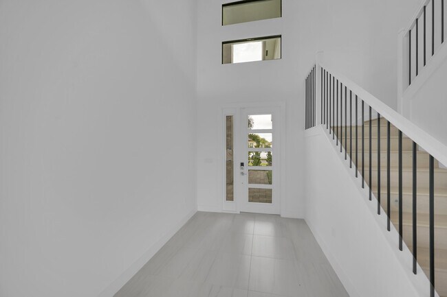 Building Photo - 10040 Stockrun Dr