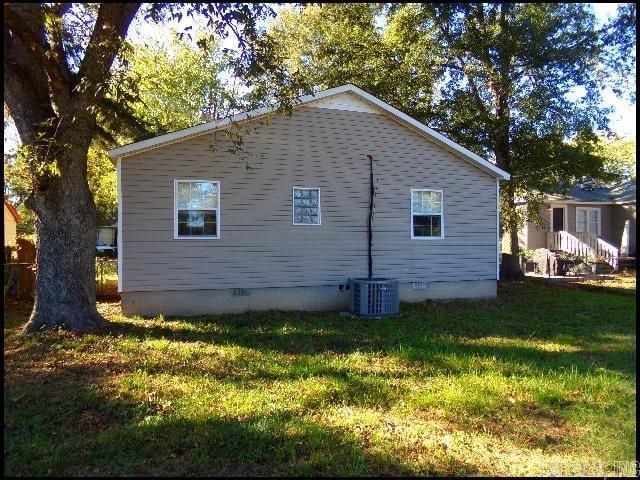 Building Photo - 17 Neal Pl