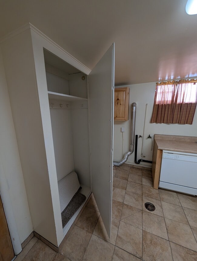 Building Photo - 129 N 100 W