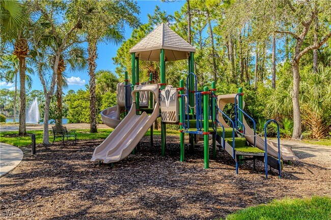 Building Photo - 1761 Tarpon Bay Dr S