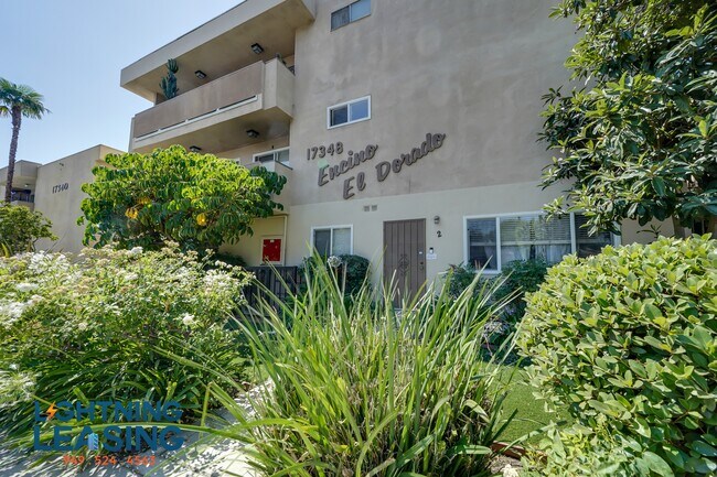 Building Photo - 17348 Burbank Blvd