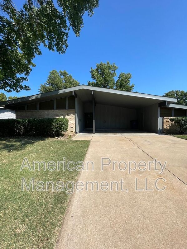 Building Photo - 7217 E 55th Pl