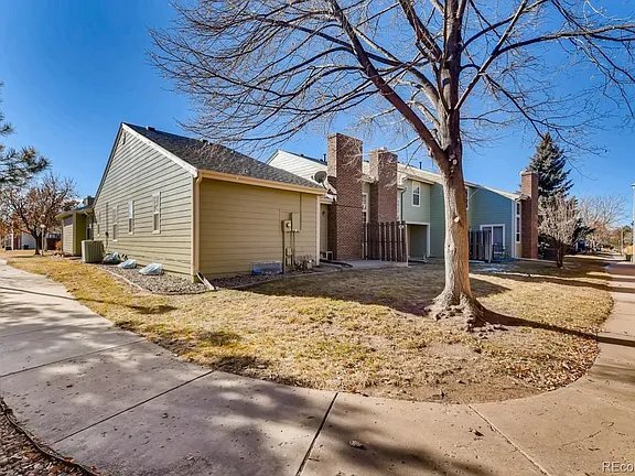 Building Photo - 14333 E Warren Pl