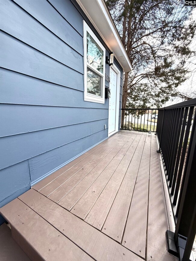 Building Photo - 1324 Lyon St