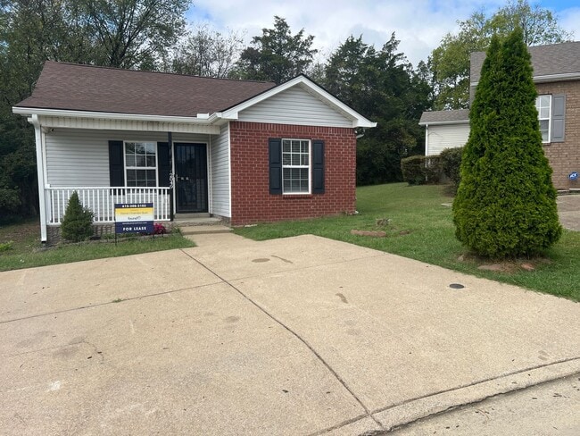 Primary Photo - 3 bedroom 2 bath single family home for RENT!