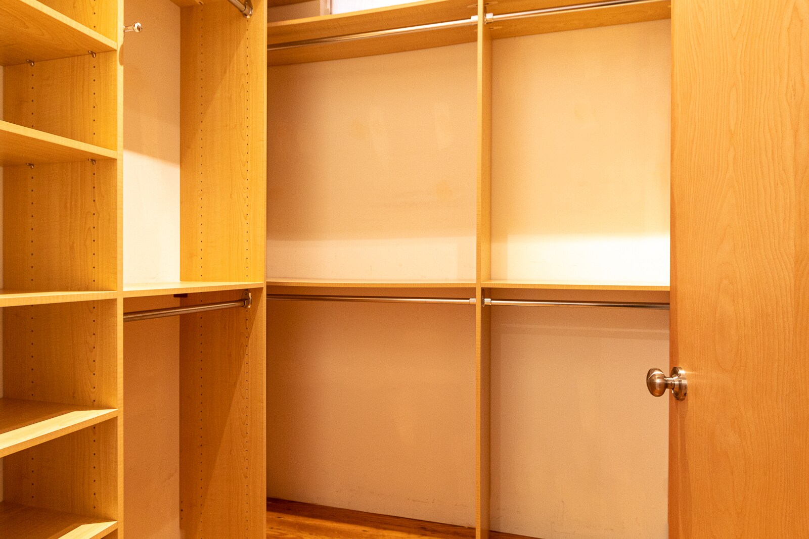 Building Photo - 2401 S 12th St