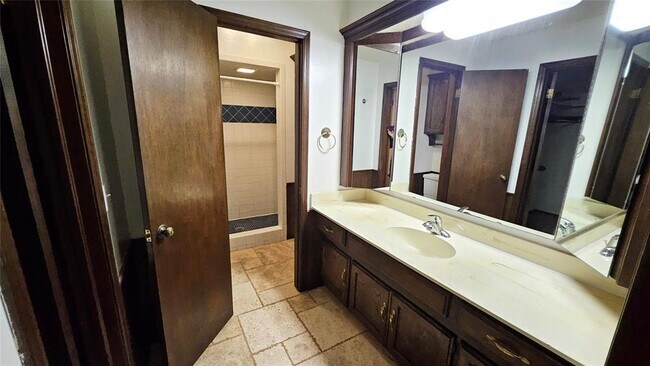 Building Photo - 5301 NW 115th St