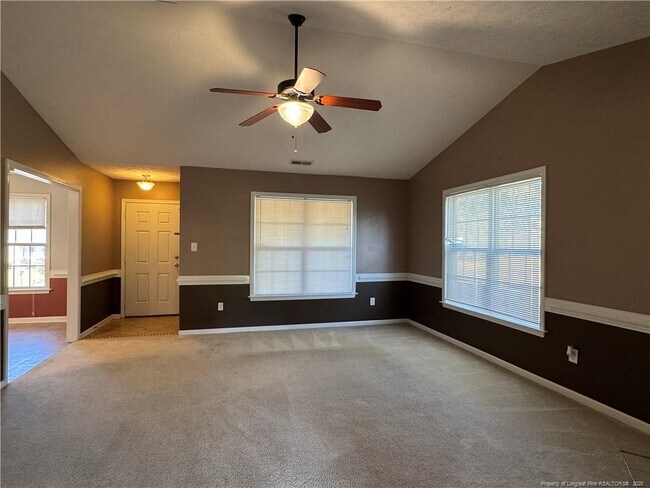 Building Photo - 245 Wood Valley Ln