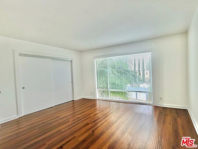 Building Photo - 5805 W 8th St