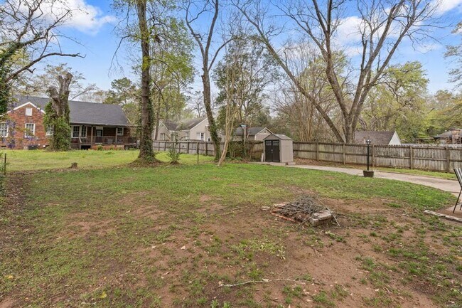 Building Photo - Home for rent in Cloverdale