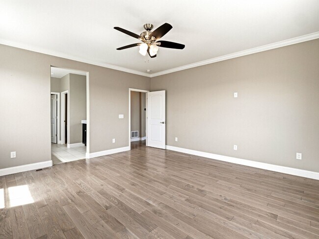 Building Photo - 1135 Bonnyton Pl