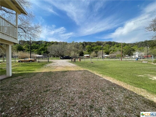 Building Photo - 358 Mobile Dr