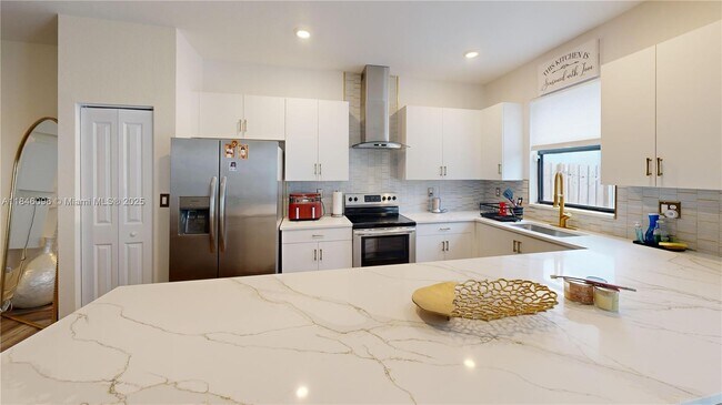 Building Photo - 25448 SW 108th Ave