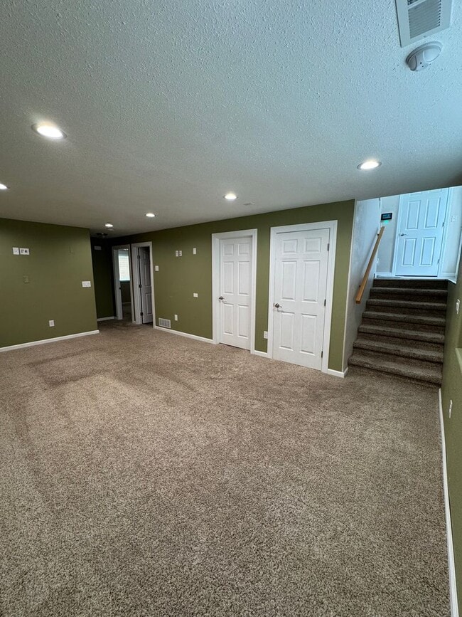 Building Photo - Beautiful Home in NW Mandan for Rent
