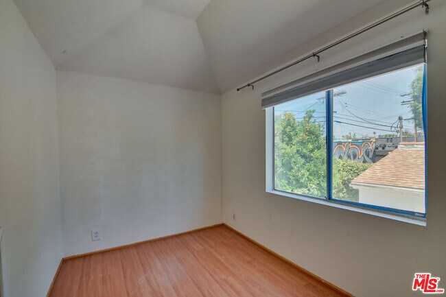 Building Photo - 641 N Martel Ave