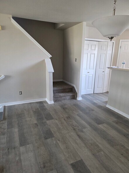 Building Photo - 12019 Monaco St