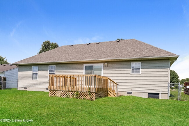 Building Photo - 311 Tyler Pkwy