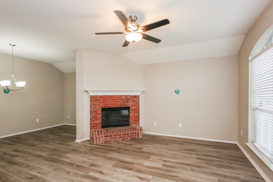 Building Photo - 1748 Cansler Ln