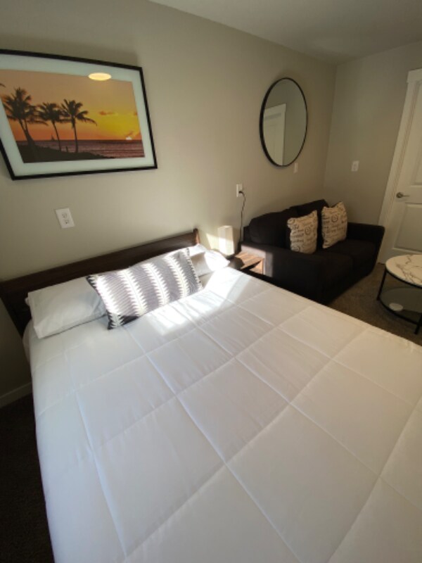 Building Photo - 2431 Sunstone Dr