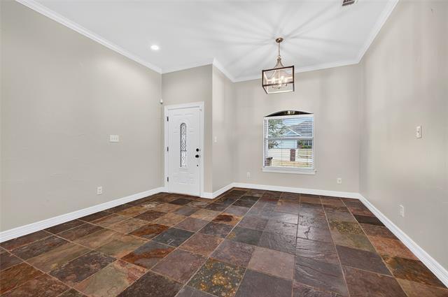 Building Photo - 4814 Hilre Dr