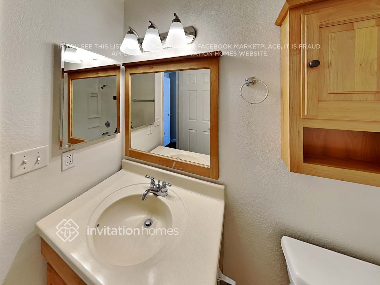 Building Photo - 5115 W Orchid Ln