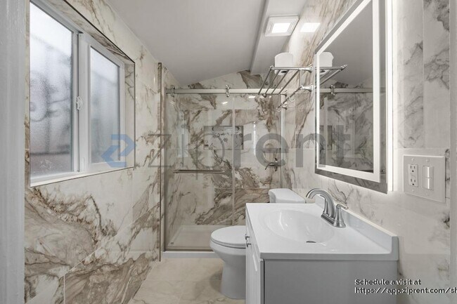 Building Photo - 3606 Barrett Ave