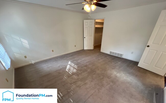 Building Photo - 8653 Chris Suzanne Cir