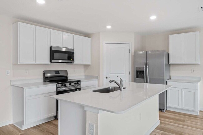 Building Photo - Be the first to rent this new 3BR 2BA home in SW Ocala!