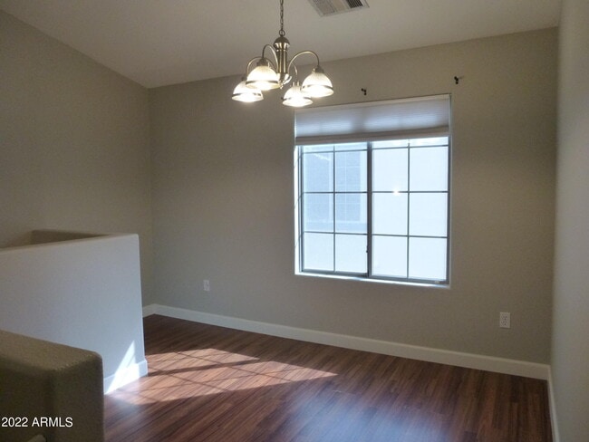 Building Photo - 2727 N Price Rd