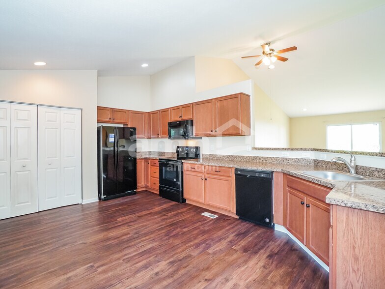 Building Photo - 1562 Tammy Louise Dr