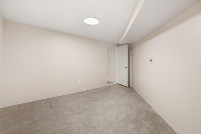 Building Photo - 1209 Paisano St NE