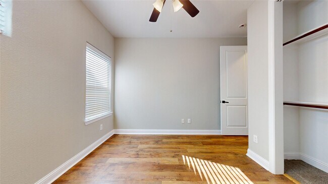 Building Photo - 5430 Camaguey St