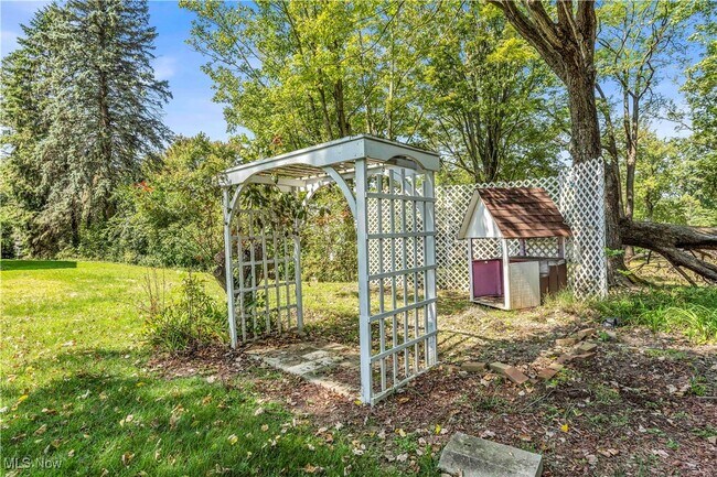 Building Photo - 558 Wring Dr