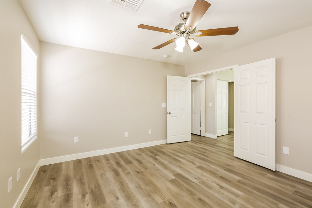 Building Photo - 10385 Adrianna Ave