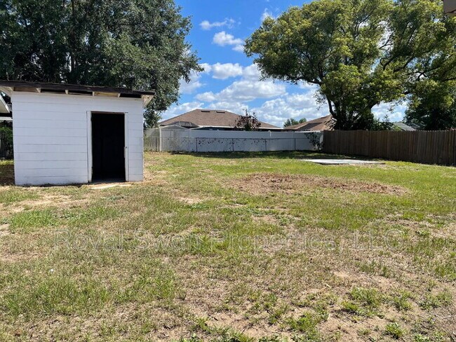 Building Photo - 4520 Clubhouse Rd