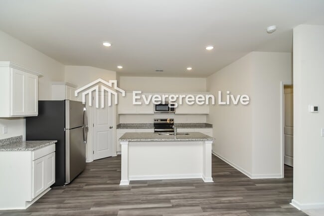 Building Photo - 154 Snowdrop Ave