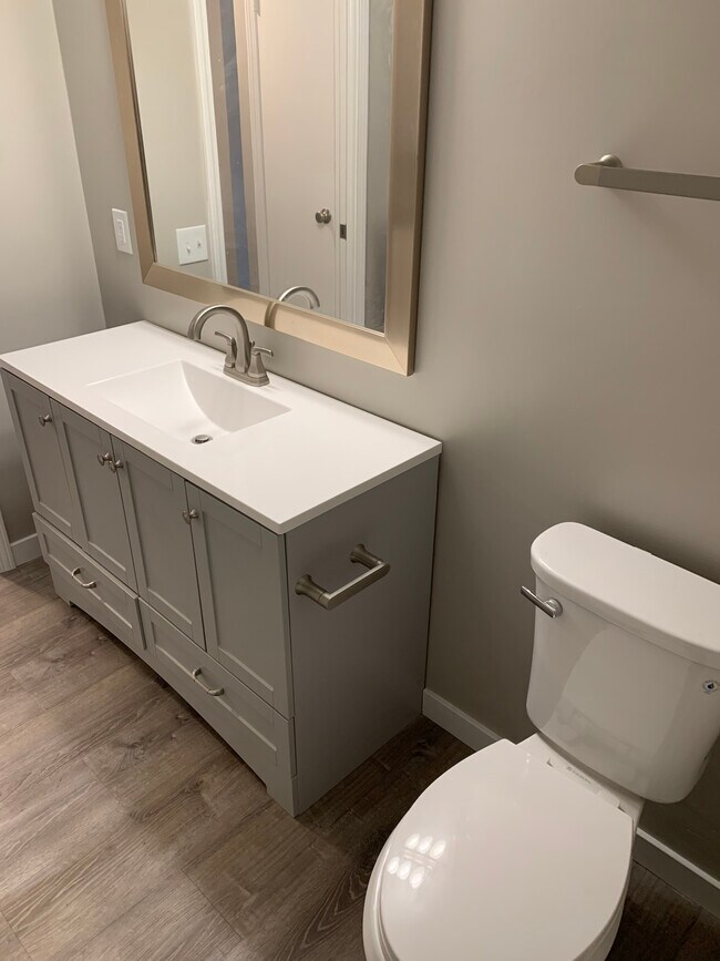 Building Photo - Grove Top Apartments