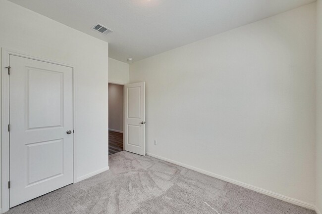 Building Photo - Beautiful home in Pflugerville