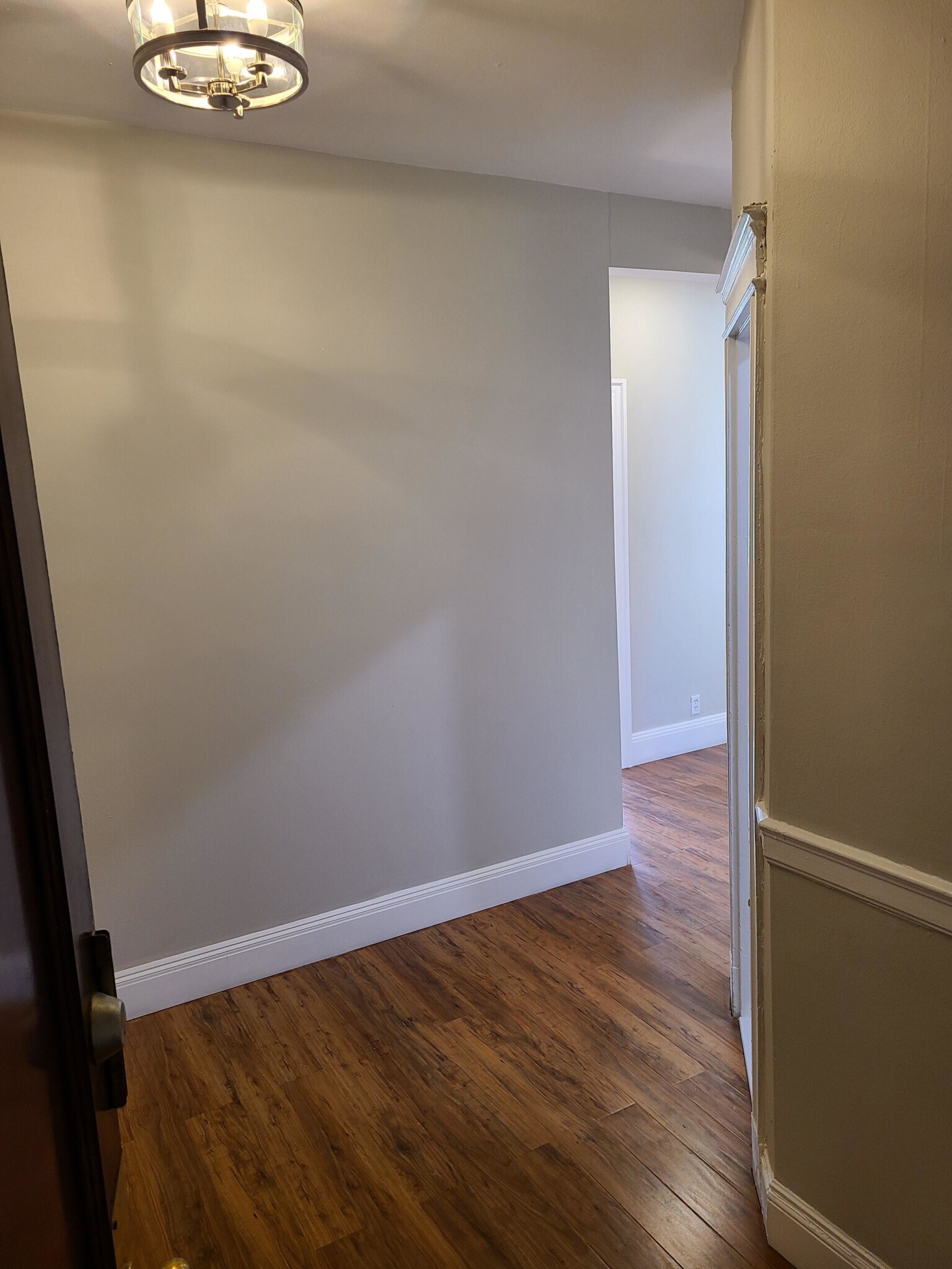 Building Photo - 10 Chester St