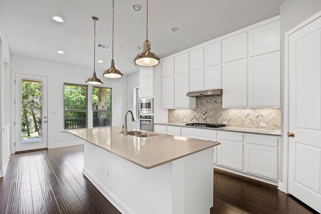 Building Photo - 567 Pecos River Xing