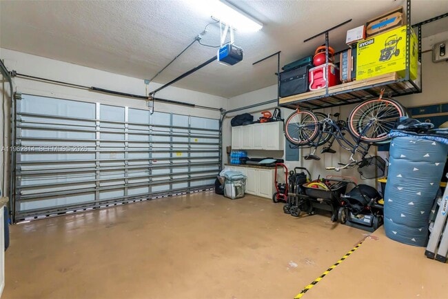 Building Photo - 13124 SW 54th Ct