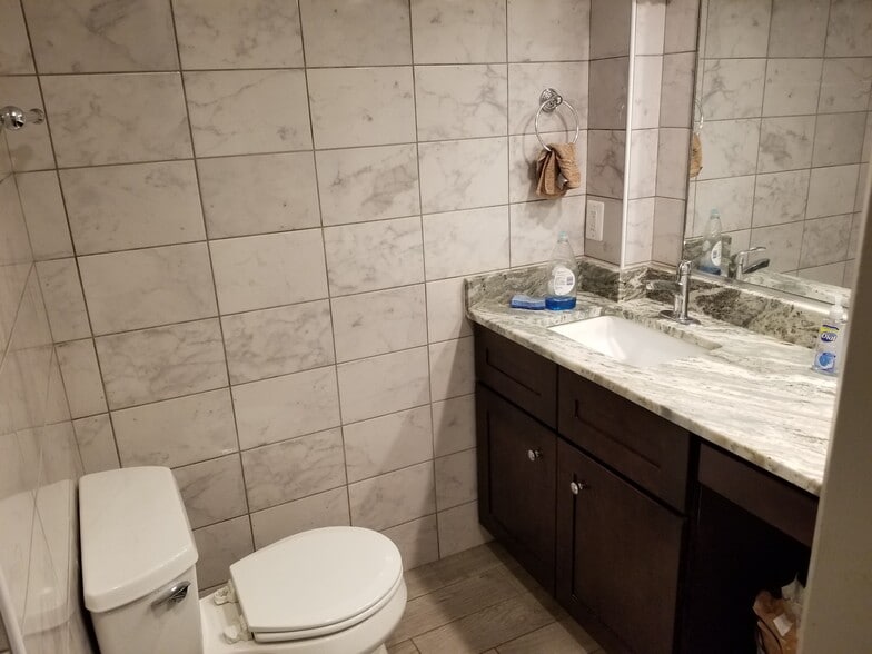 Building Photo - 3340 Prospect St NW